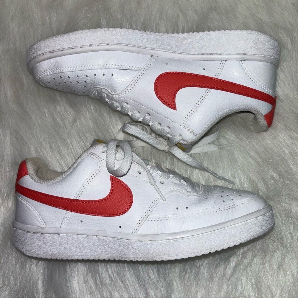 Women’s Nike Sneakers